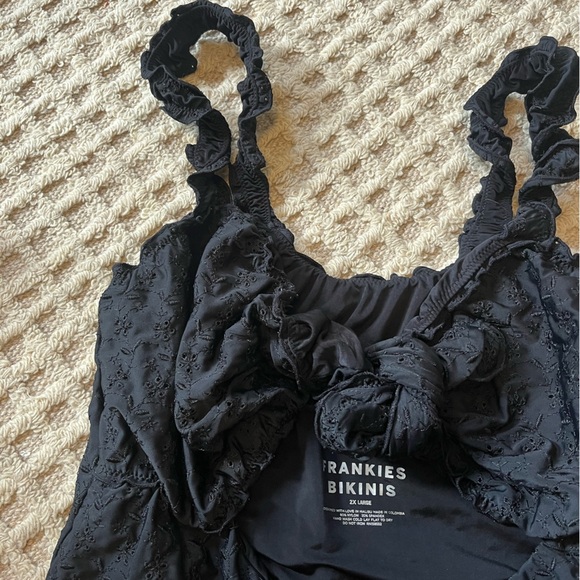 Frankies Bikinis Lucia Eyelet One-Piece Swimsuit Black 2X - Picture 6 of 9
